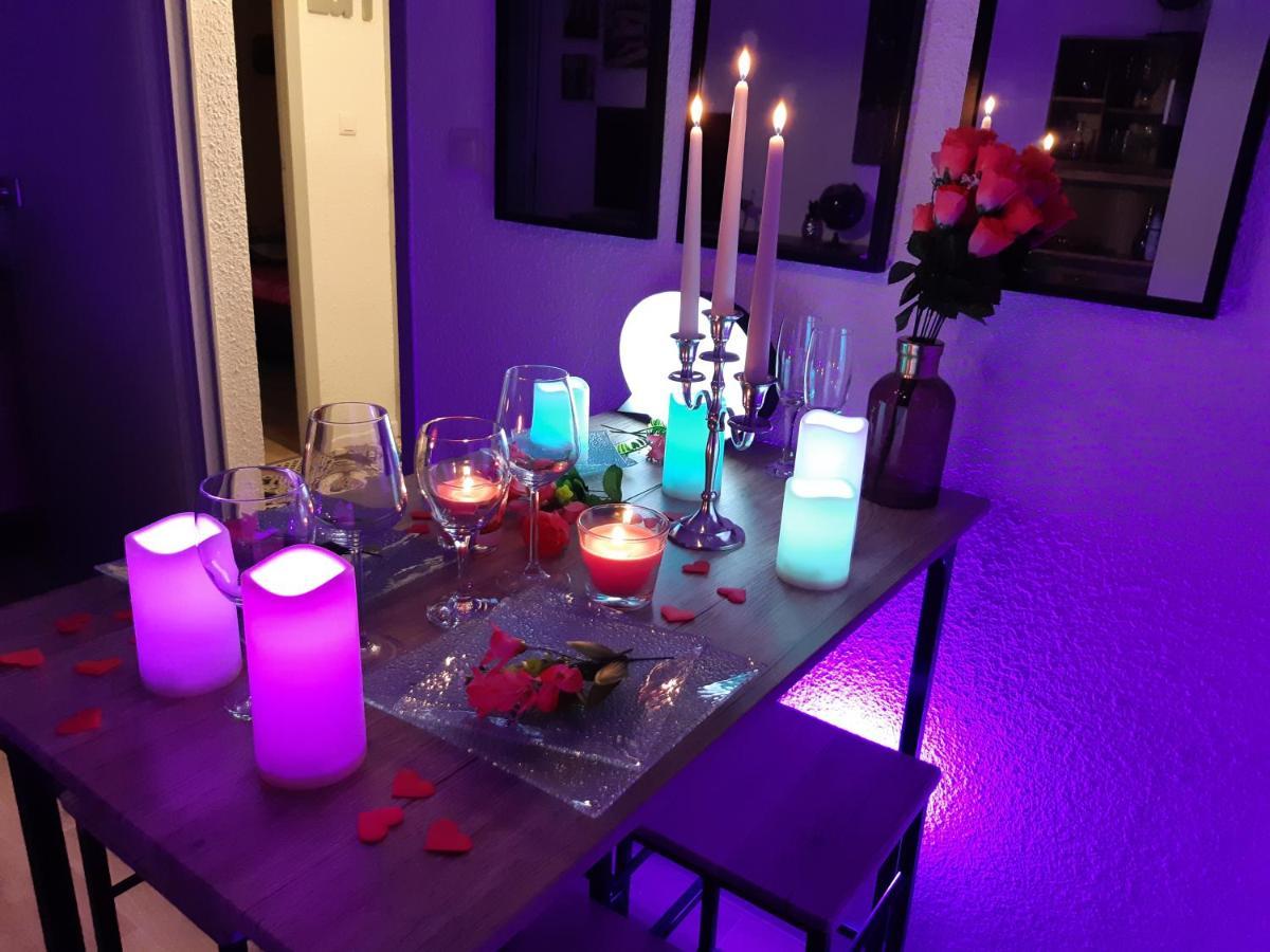 Luxe Sauna Privatif Et Grand Bain Jacuzzi A Deux A Biscarosse Plage Pour Nuit Romantique Avec Decoration Led Et Bougies Biscarrosse Buitenkant foto