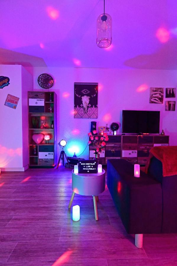 Luxe Sauna Privatif Et Grand Bain Jacuzzi A Deux A Biscarosse Plage Pour Nuit Romantique Avec Decoration Led Et Bougies Biscarrosse Buitenkant foto