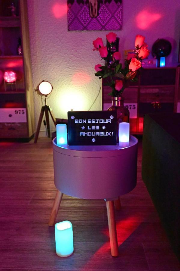 Luxe Sauna Privatif Et Grand Bain Jacuzzi A Deux A Biscarosse Plage Pour Nuit Romantique Avec Decoration Led Et Bougies Biscarrosse Buitenkant foto